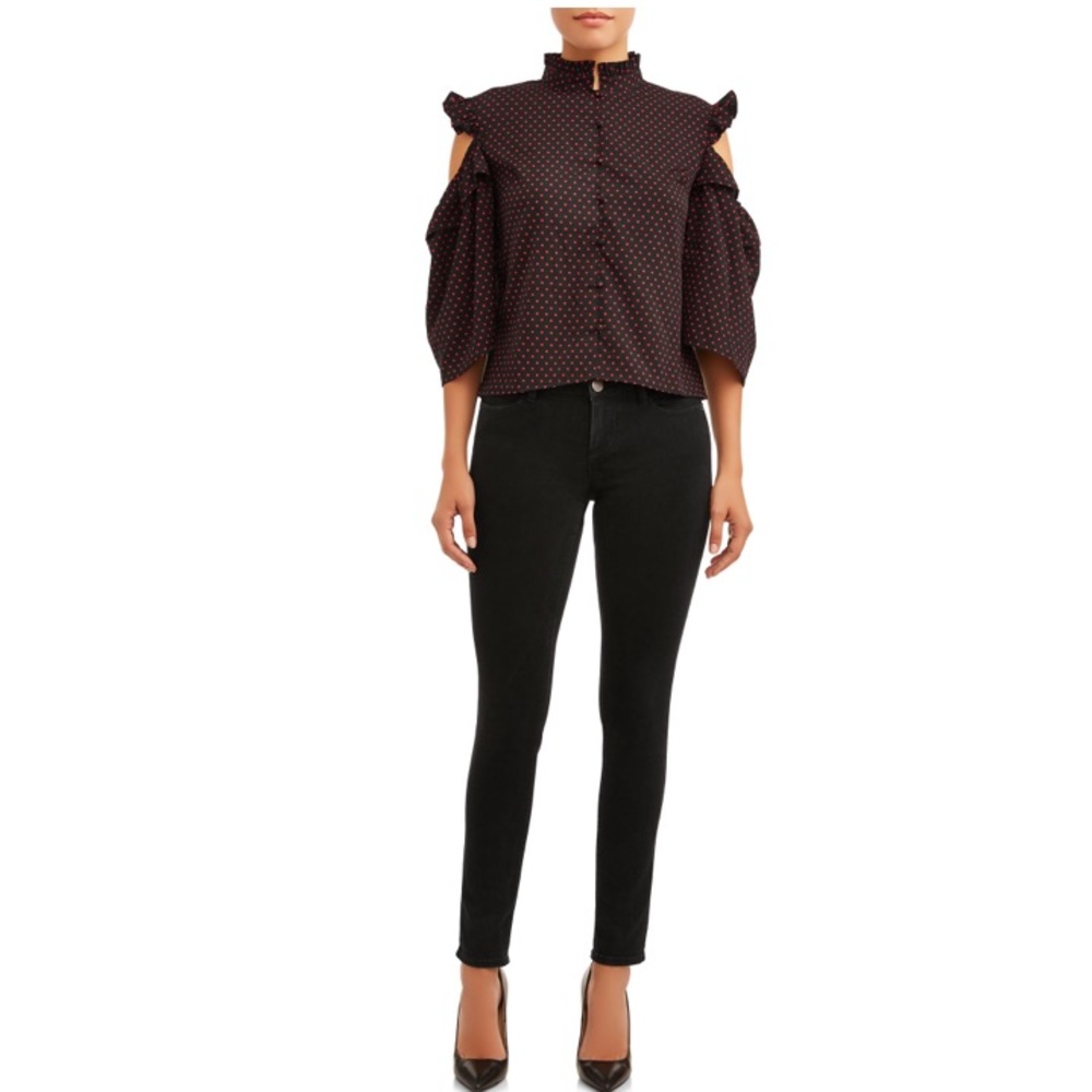 Attitude Unknown HighNeck Ruffle Cold Shou… - Picture 4 of 15